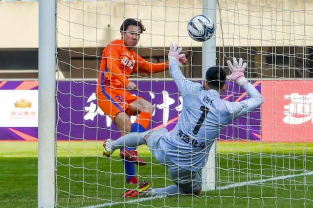 开云app-关于武汉三镇发布备战花絮；转会期主帅复盘；足总杯任务艰巨；纪律约束更严格的信息